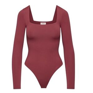 Babaton Original contour square neck thong bodysuit size L excellent condition